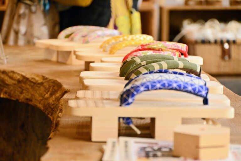 Comfort Meets Fashion: Our Top Sandal Picks for 2023